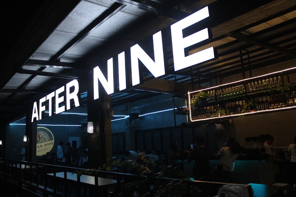 After Nine Bistro (Wings & Beers)