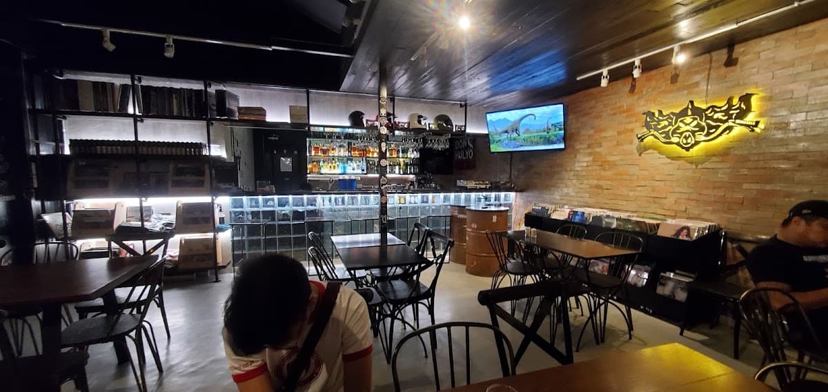 Chiliheads Resto Bar