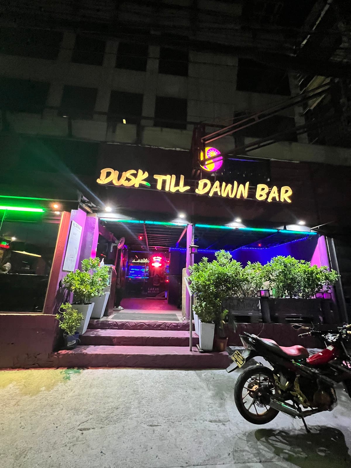 Dusk Till Dawn Bar