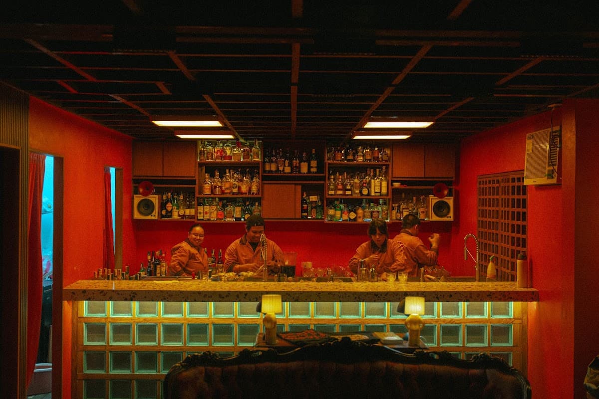 Malagihay Cocktail Club