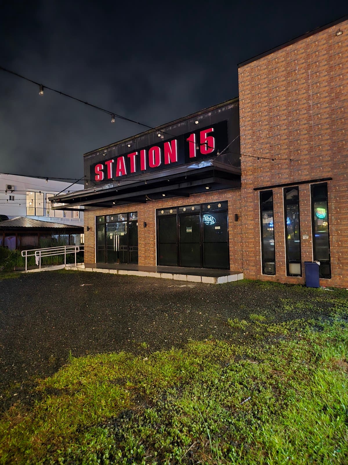 Station 15 Bar and Restaurant