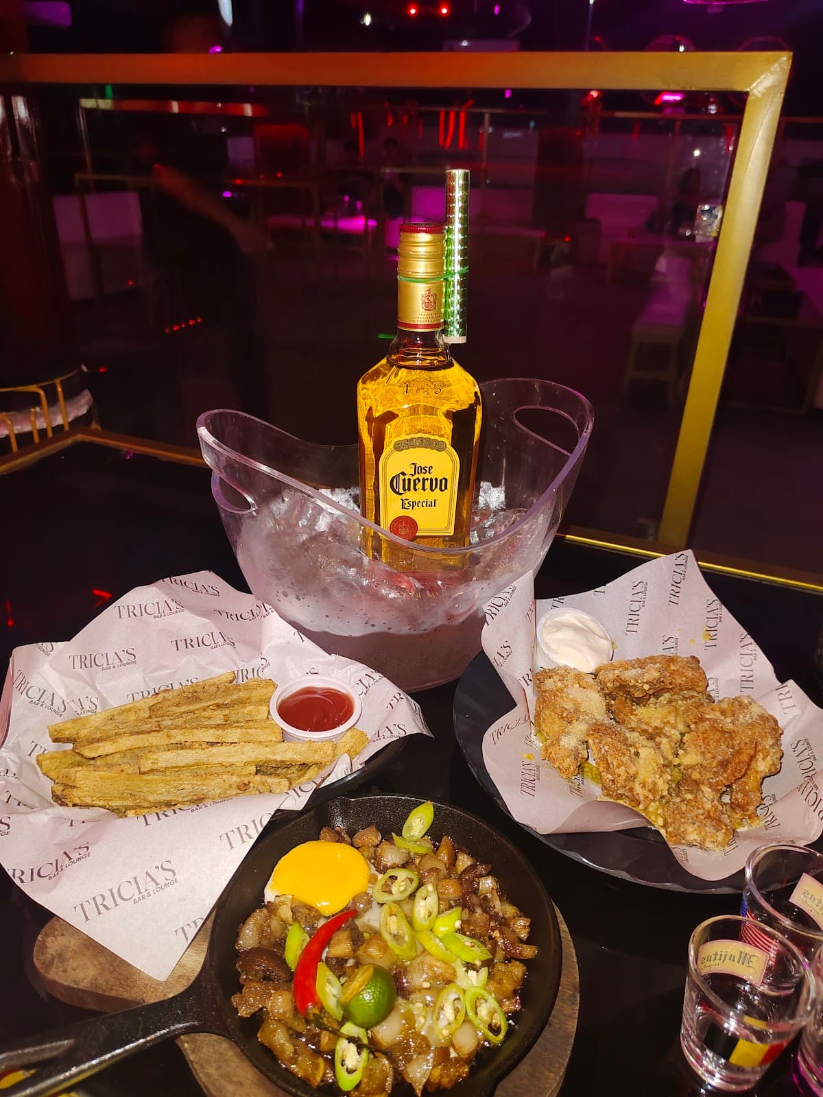 Tricia's Bar & Lounge Sta. Rosa