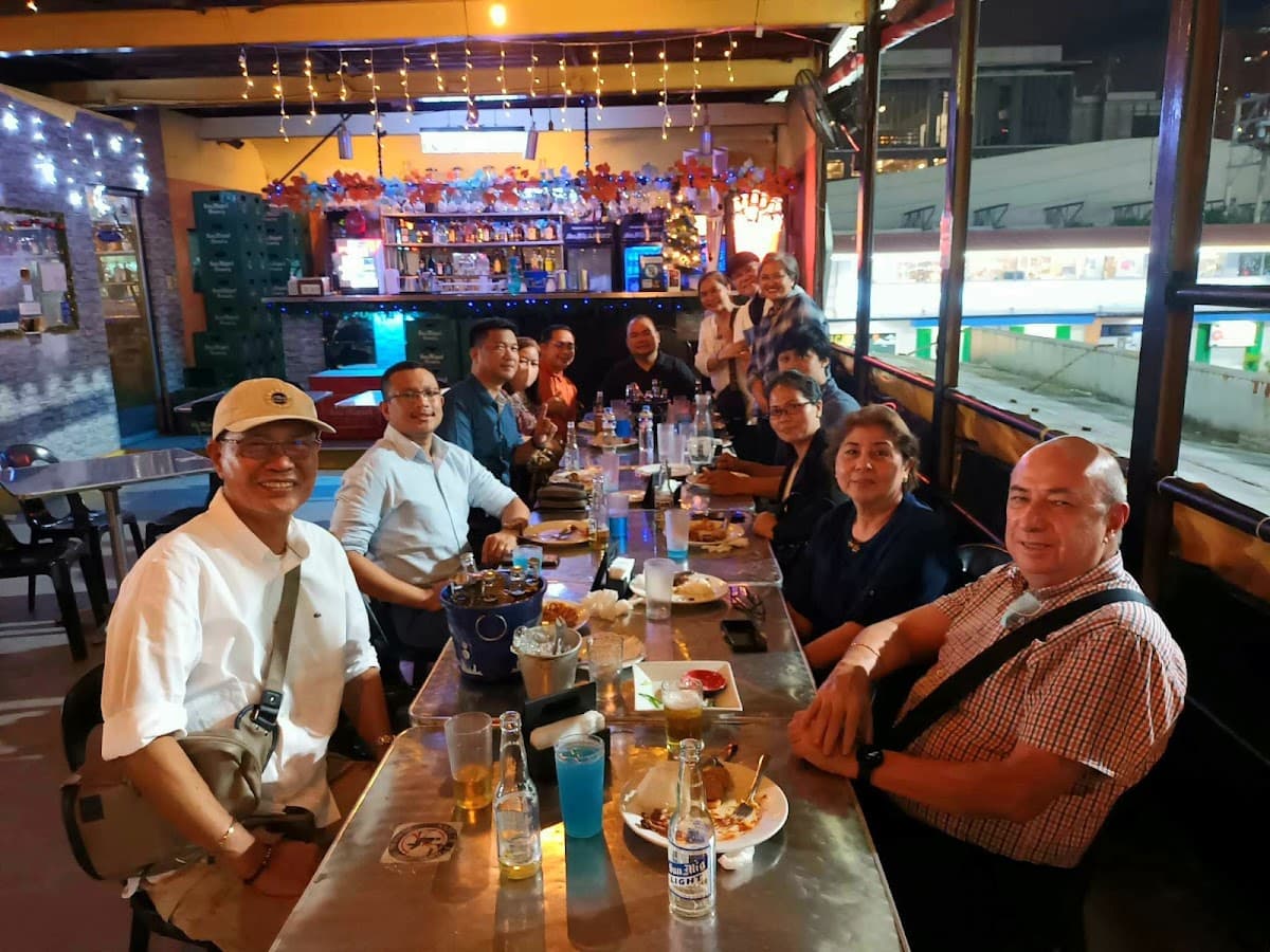 Yellow Flame Bar & Grill